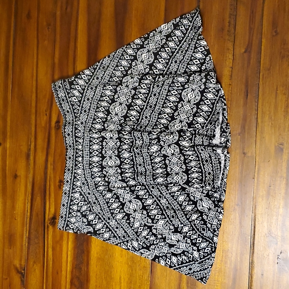 Decree Black and White Mini Skater Skirt, size XL